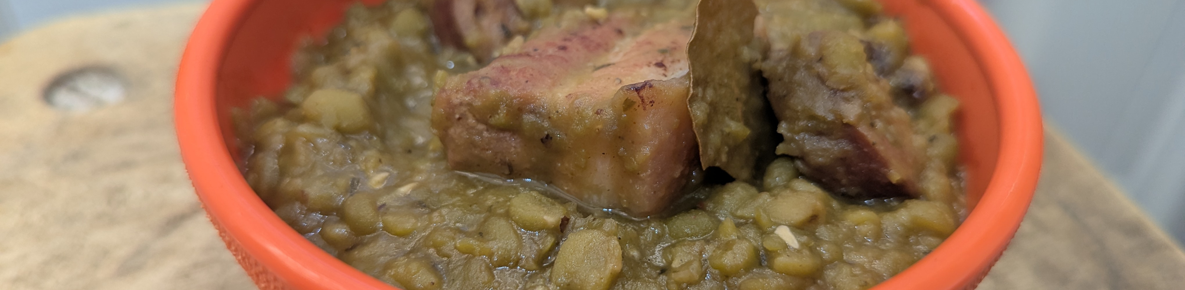 Header image zoom-in of soup